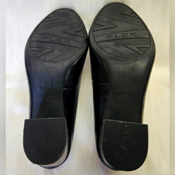 Life Stride Soft Style Cushioned Flex Classic Black Heels - Picture 6 of 7